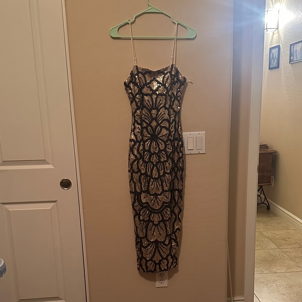 Privy Black and Gold Patterned Midi Dress